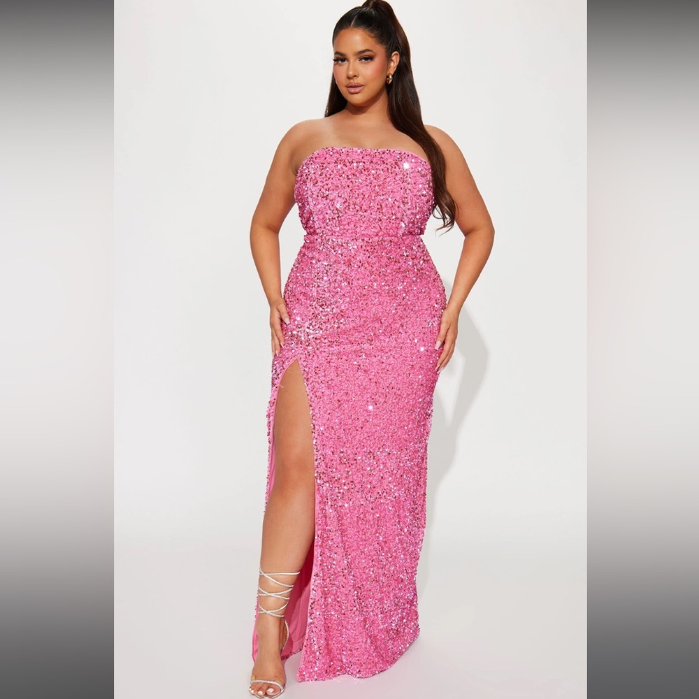 NWT The One Sequin Maxi Dress 🤩